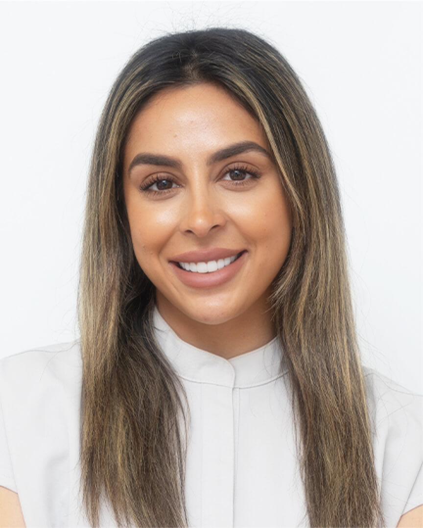 Dr Rosh – Clinical Director & Cosmetic Dentist